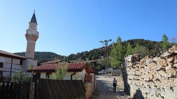 aksekinin-tarihi-sarihacilar-camisi-ve-turizm-uzerindeki-etkisi-e1pxQNDz.jpg