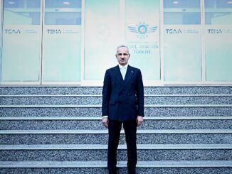 Uraloğlu Bakanı'ndan 12 Yeni İç Hat Hava Yolu Seferi Müjdesi - UcakHaber